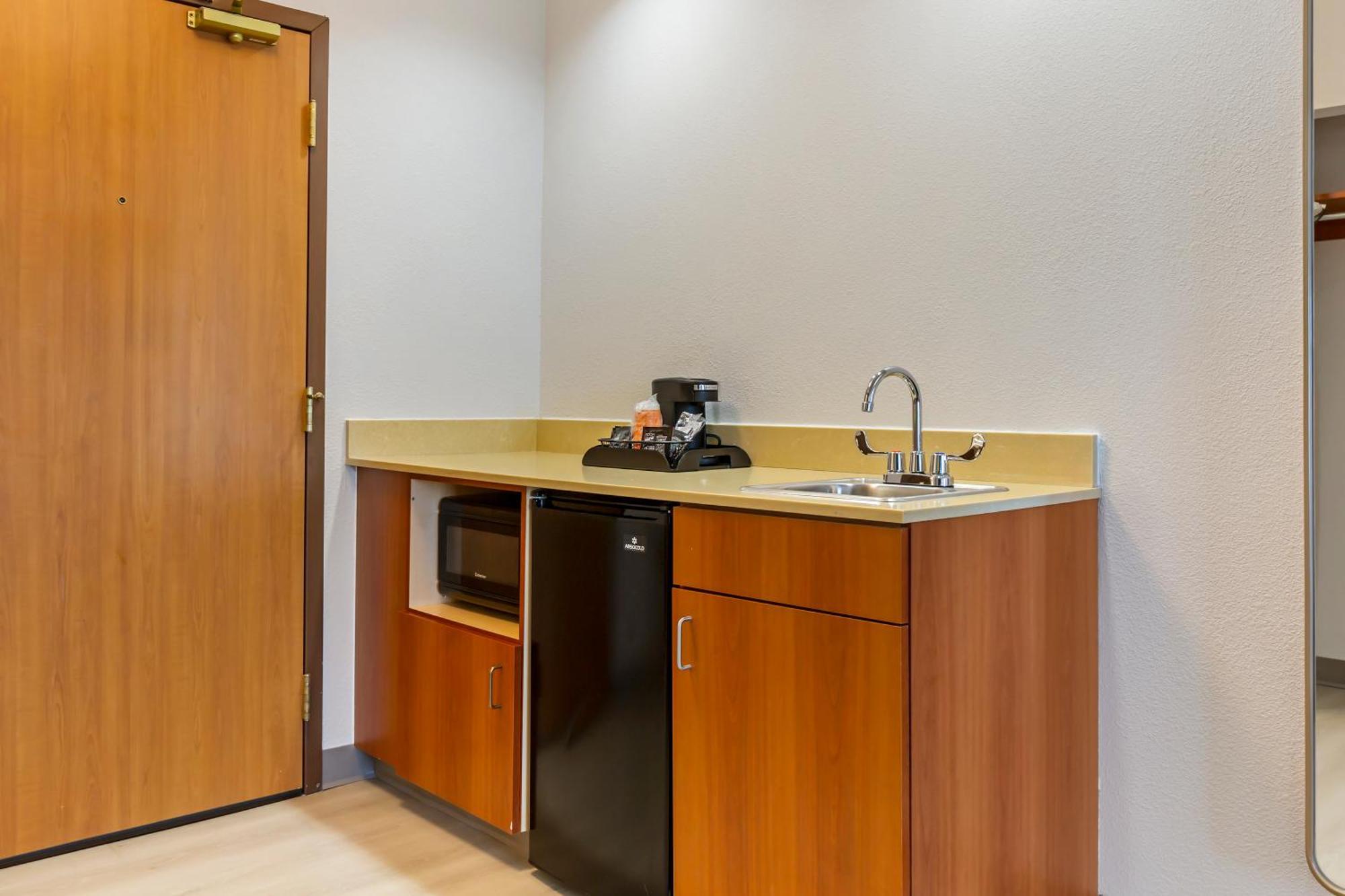 Comfort Inn & Suites Rapid City Near Mt Rushmore Bagian luar foto
