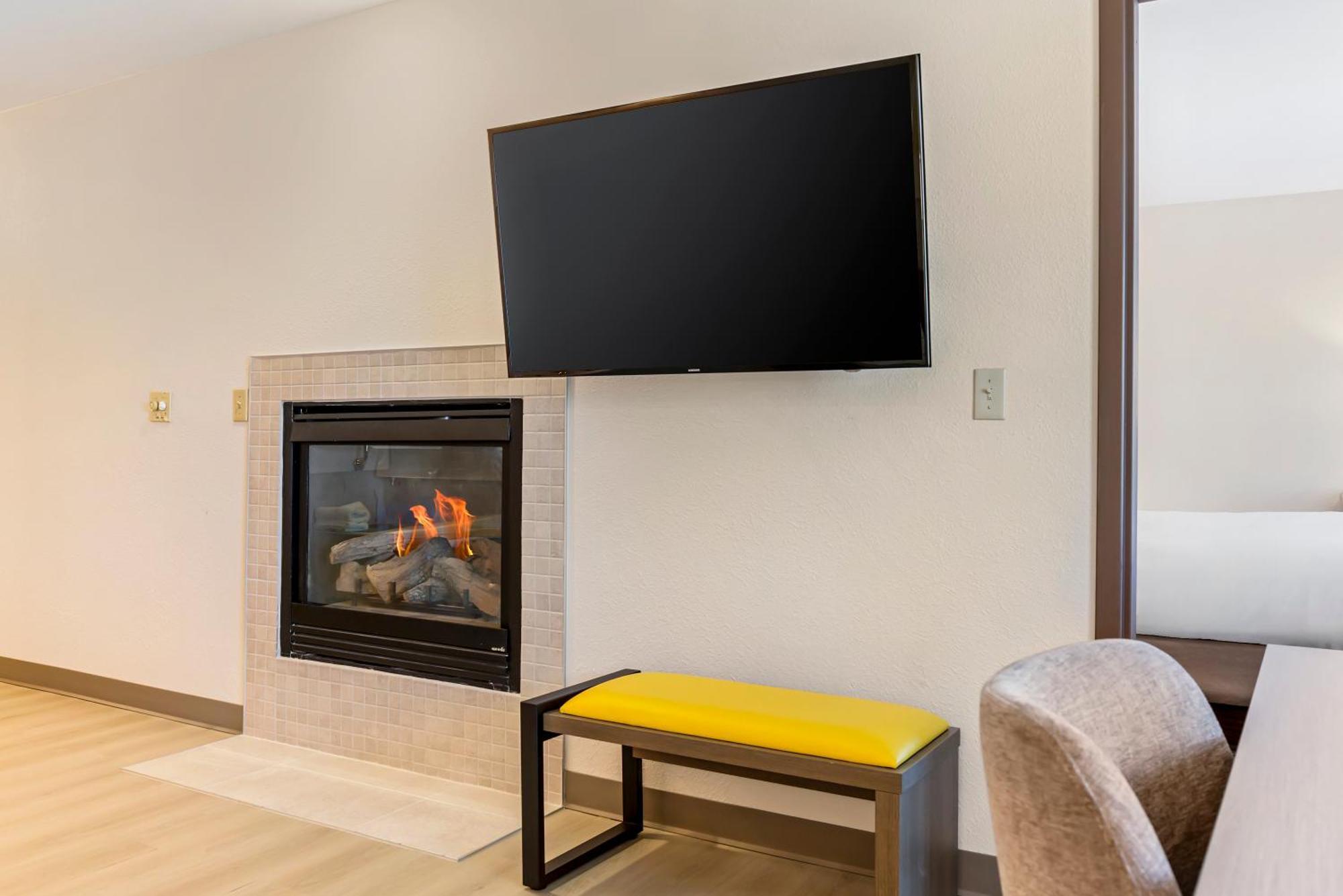 Comfort Inn & Suites Rapid City Near Mt Rushmore Bagian luar foto