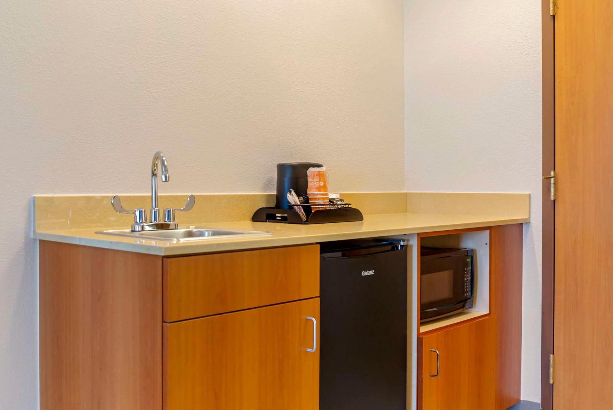 Comfort Inn & Suites Rapid City Near Mt Rushmore Bagian luar foto