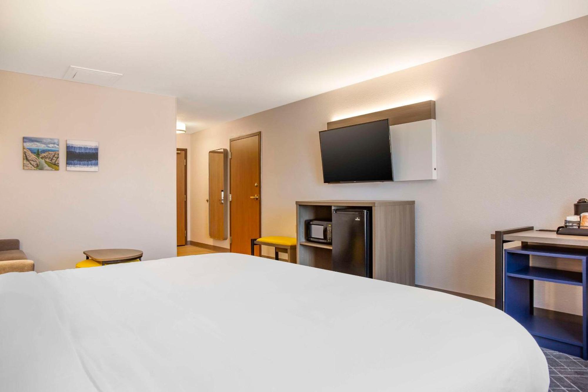 Comfort Inn & Suites Rapid City Near Mt Rushmore Bagian luar foto
